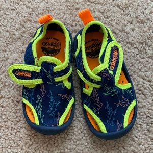 Water shoes